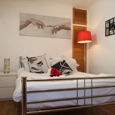 Apartasuites London Emerald エクステリア 写真