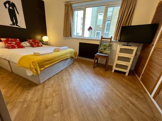 Apartasuites London Emerald エクステリア 写真
